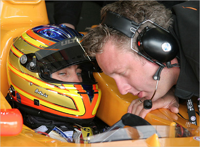 Working closely with Esteban at Silverstone '08 - Esteban qualified
